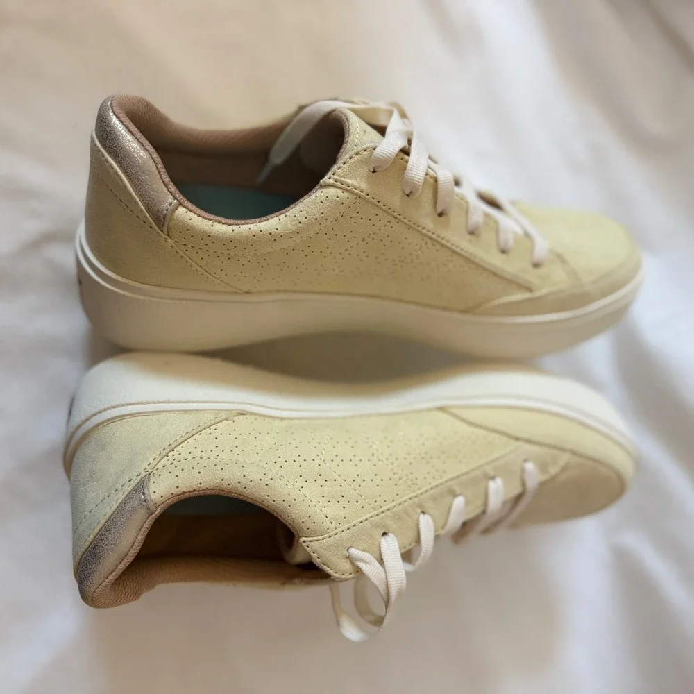 Dr. Scholls Madison Next Platform Sneakers Beige Suede Perforated Low Top 2028